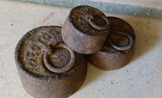 Set pesi antichi (3 pezzi)