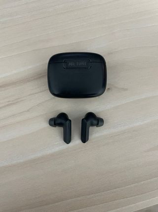 Auriculares inalámbricos JBL Tune 230NC TWS