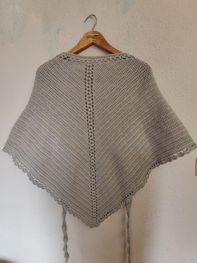 Chal gris a crochet - Talla única