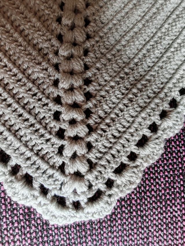 Chal gris a crochet - Talla única