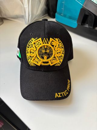 Gorra Bordada Azteca Negra