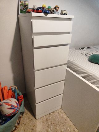 Cómoda IKEA blanca 6 cajones