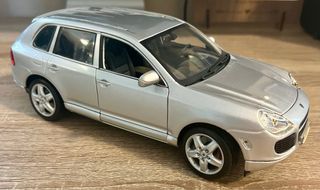 Porsche Cayenne Turbo 1:18