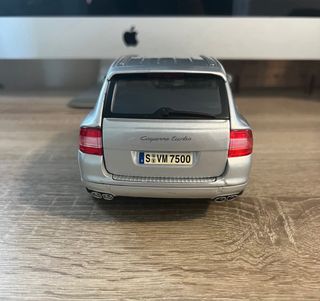 Porsche Cayenne Turbo 1:18