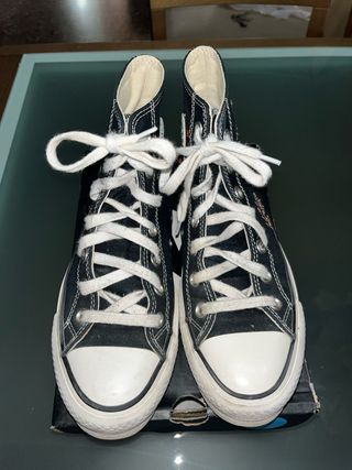 Converse Chuck Taylor negras