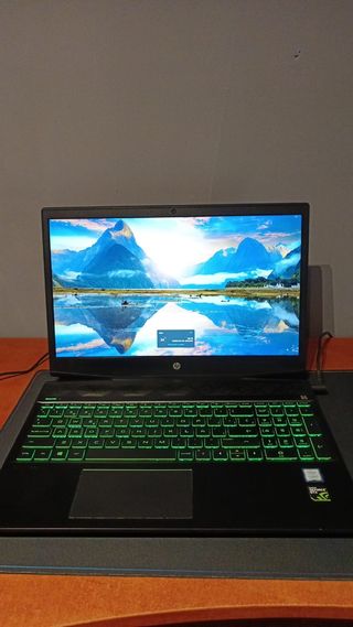 Portátil HP Pavilion 15 Gaming GTX 1050 i5 (leer)