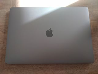 MACBOOK PRO 16" 2019 i9/32GB RAM/1TB TOPE DE GAMA 