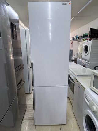 Nevera Siemens combi No Frost A+++