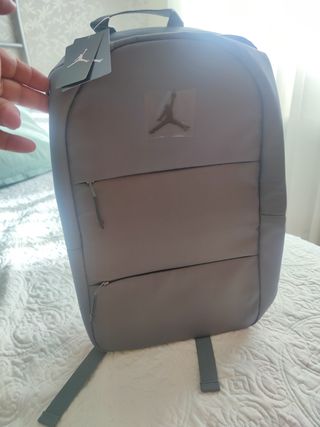 Mochila Jordan Gris
