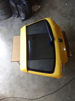 Portón Peugeot 106 Sport/GTI amarillo