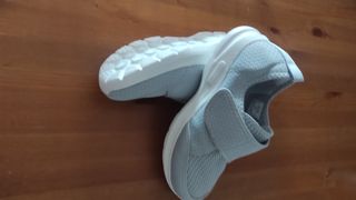 Zapatillas deportivas grises