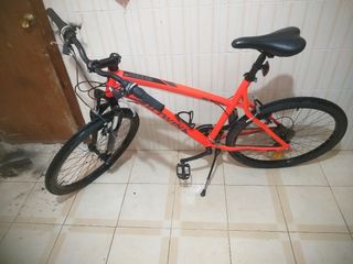 Bicicleta de montaña BTWIN Rockrider 340. Com nuev
