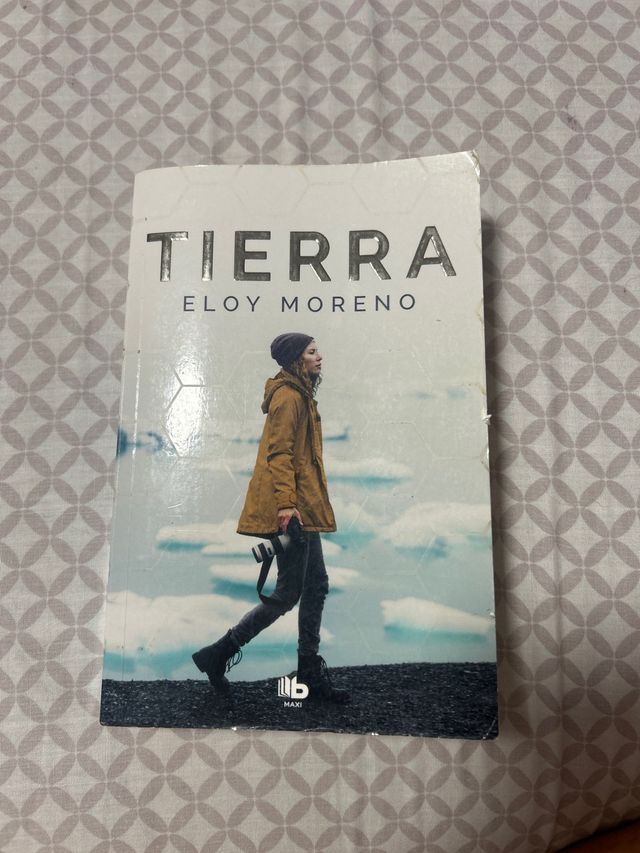Tierra (Ficción) (Spanish Edition)
