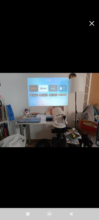 Proyector portátil 4k - Portátil color negro