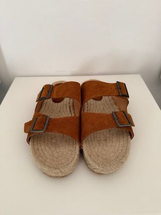 Sandalias ibiza’s marrón