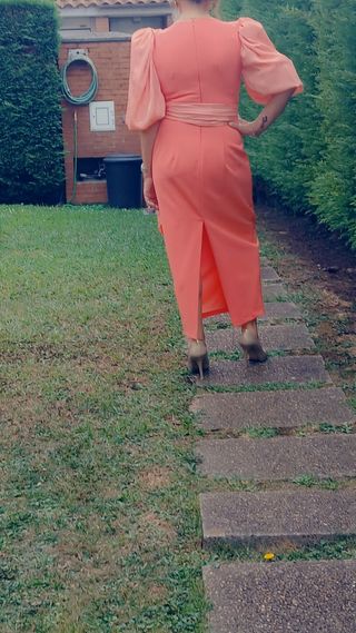 Vestido fiesta coral usado una vez. impecable