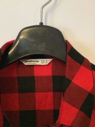 Vestito scozzese Stradivarius rosso-nero