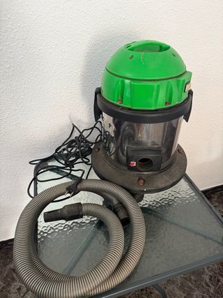Aspirador industrial potente