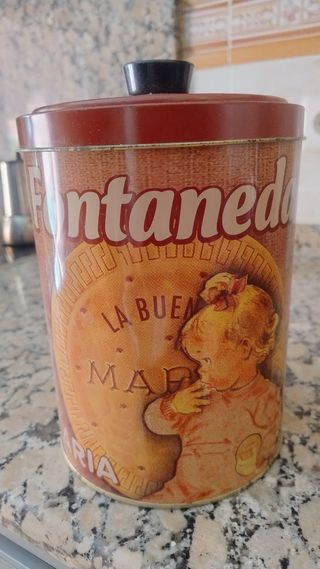 Lata galletera Fontaneda vintage