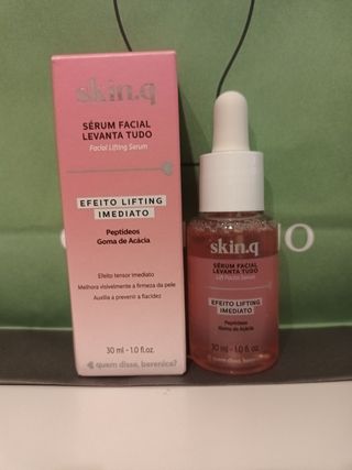 Kit Boticário: Esfoliante + Serum
