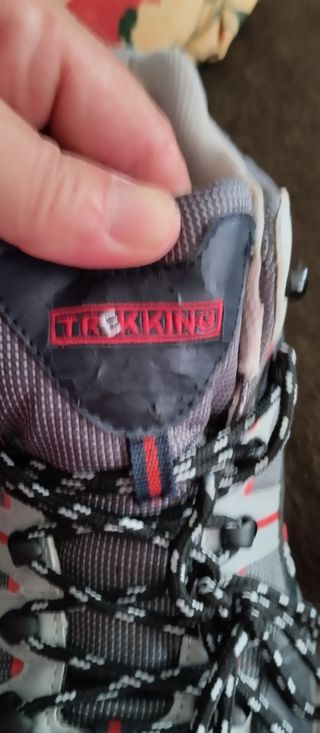 Botas trekking grises y azules - Talla 42 10 euros