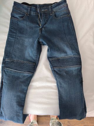 Ropa de moto para chica de la talla S 