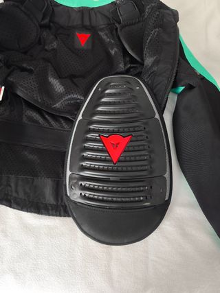 Ropa de moto para chica de la talla S 