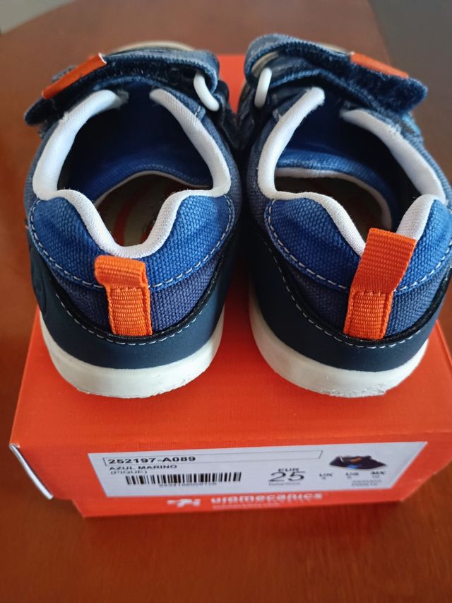 Zapatillas Biomecanics Niño 25