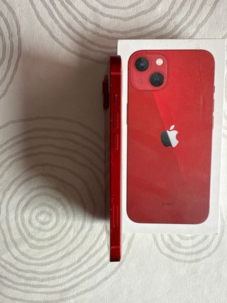 iPhone 13 rojo (Apple)