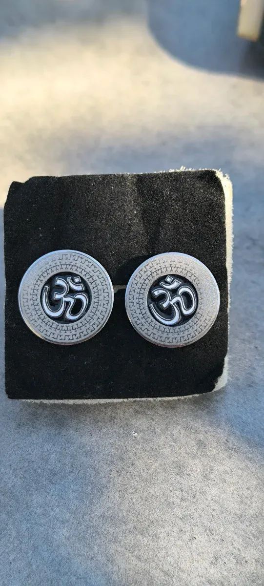 Gemelos Om Ohm plata y negro