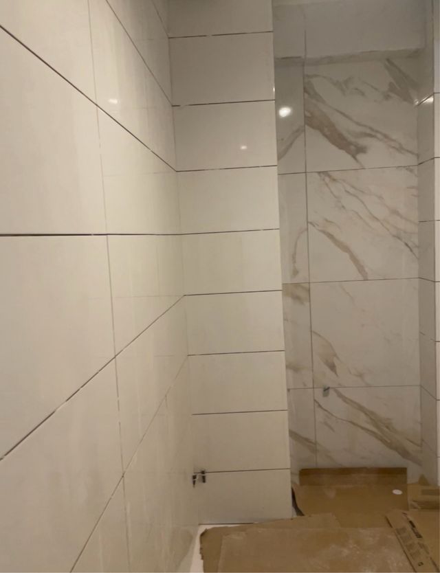 Servicios de Pladur y baldosas y Electricidad 