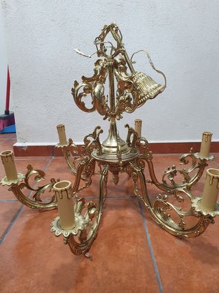 Lámpara techo dorada metal - 8 brazos