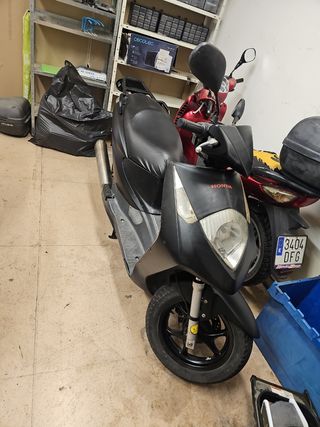Honda Dylan 125cc - Scooter