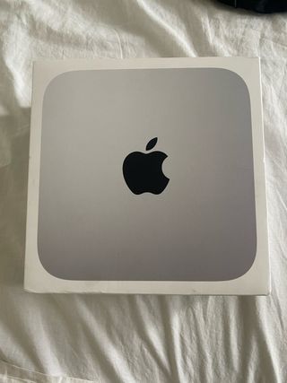 Mac mini M2 (8GB-256GB) Plata
