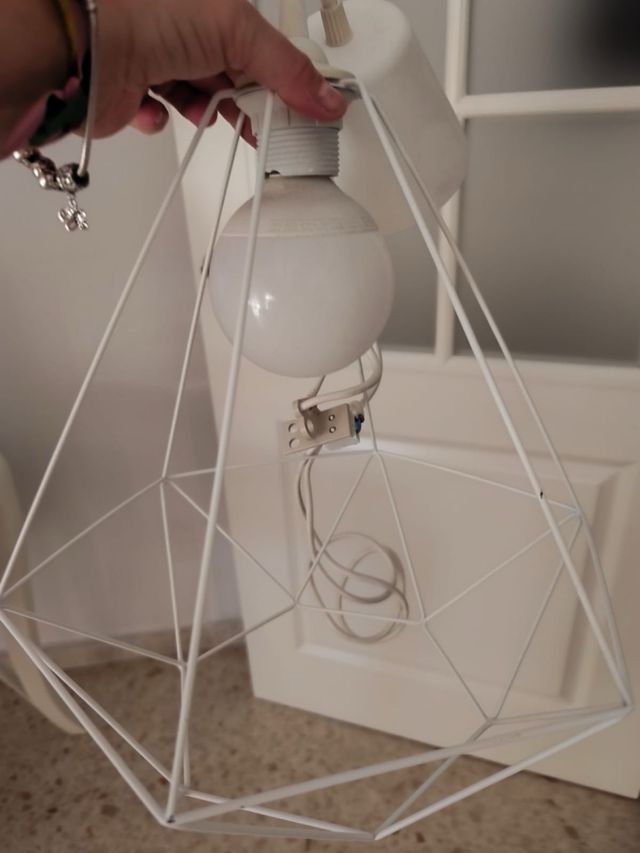 Lámpara colgante blanca 