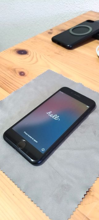 iPhone SE 2020 negro 