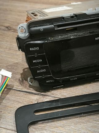 Radio Seat Ibiza 6J1035153D