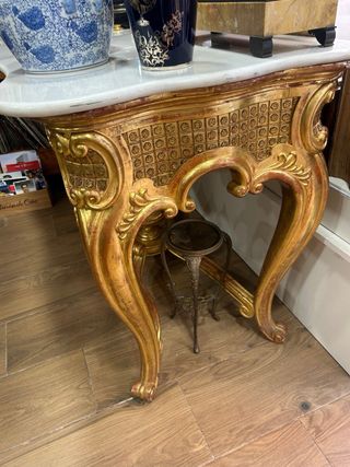 Mesa consola Luis XV dorada