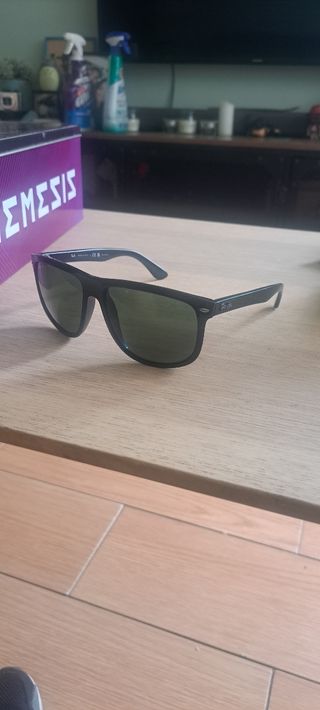 Ray-Ban Boyfriend RB4147