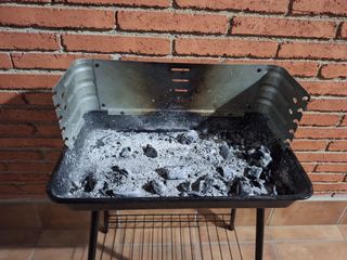 Barbecue a carbonella - Nero e argento