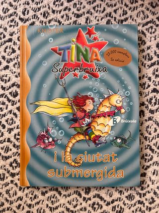 Tina Superbruixa / Kika Superbruja