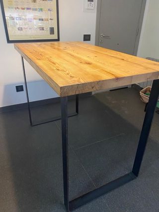 Mesa alta industrial - Madera maciza