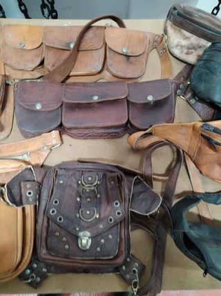 Bolsos bandolera y riñonera piel - 27 unidades