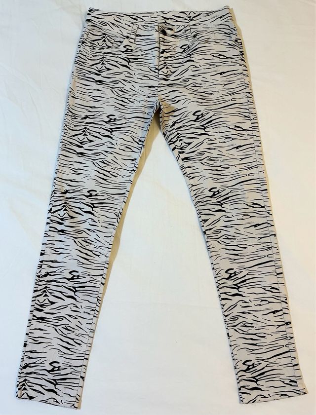 PANTALÓN VAQUERO CEBRA BLANCO Y NEGRO MUJER 