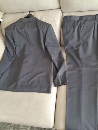 Traje caballero gris