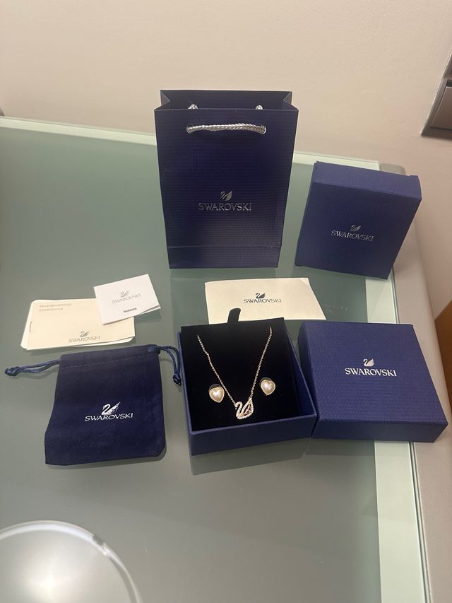 Conjunto Swarovski cisne: collar y pendientes de segunda mano por