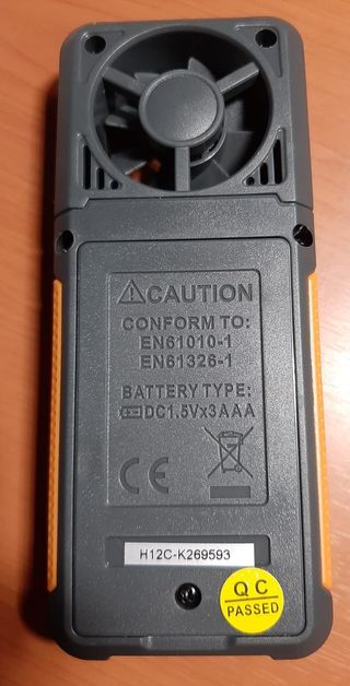 Anemómetro digital portátil