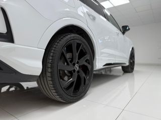 AUDI Q3 RS SB 2.5 TFSI quattro St desde 895€/mes*