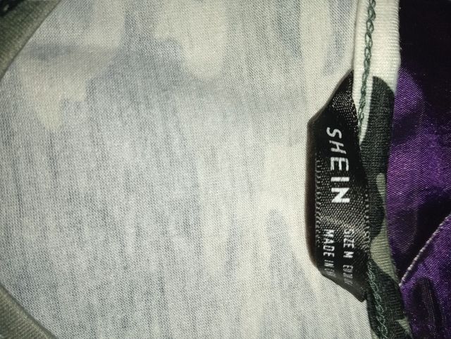 SOLO ENVÍOS  Lote Camisetas camuflaje y lunares