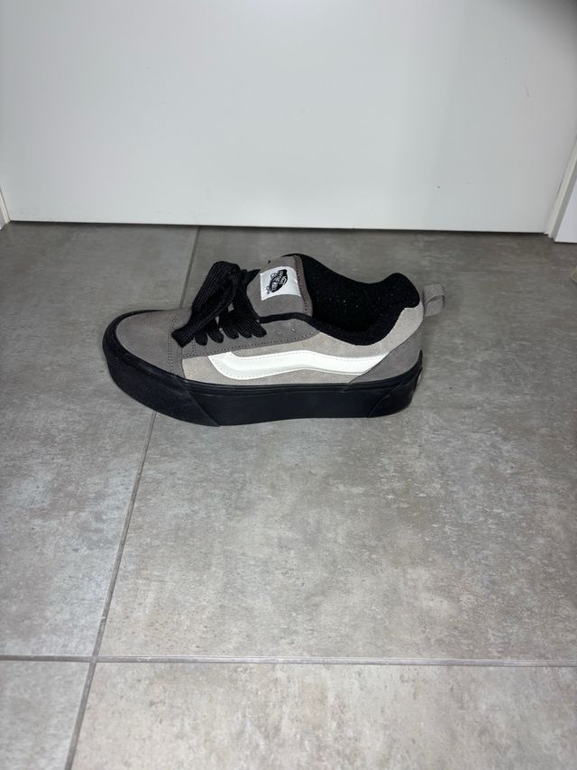 Zapatillas Vans KNU Skool